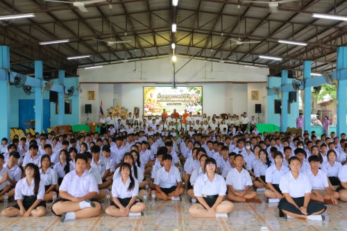 การอบรมคุณธรรมจริยธรรมนักเรียนระดับชั้นมัธยมศึกษาปีที่ 1 และ 4 ตามโครงการ “ค่ายคุณธรรมน้ำชีวิตภายใต้หลักปรัชญาของเศรษฐกิจพอเพียง” ปีการศึกษา 2569